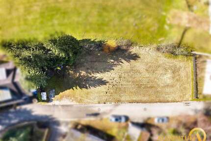 Grundstück zu verkaufen in Rohr 188.500,00 € 650 m²