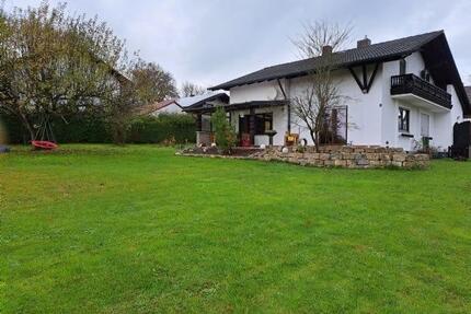 Exklusives Einfamilienhaus mit großem Garten - von privat - Gottfrieding
