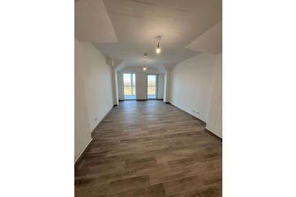 Wohnung zum Mieten in Magdeburg 910,00 € 83 m²