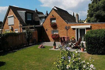 2 Familienhaus Düsseldorf Vennhausen 700qm Grund 170qm WF, Garten