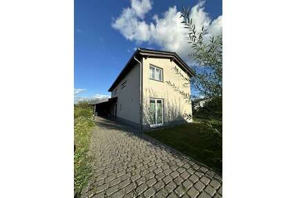 Haus zum Mieten in Wolfsburg 1.900,00 € 169 m²