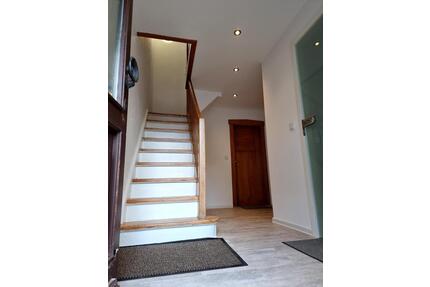 kleines, schmales Haus in Bübingen - Saarbrücken