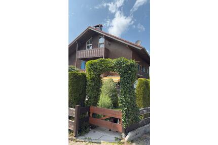 Haus zu verkaufen - 925.000,00&nbsp;EUR Kaufpreis, ca.&nbsp; 200,00&nbsp;m&sup2; in Oberstdorf (PLZ: 87561)