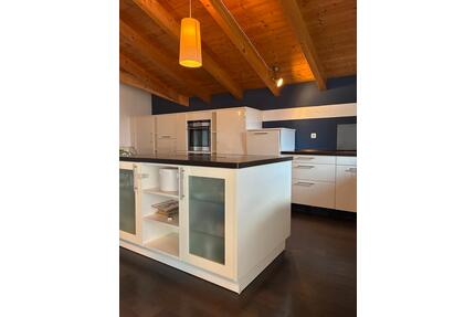 3 Zimmerwohnung in Landsham - 1.800,00&nbsp;EUR Kaltmiete, ca.&nbsp; 120,00&nbsp;m&sup2; in Pliening (PLZ: 85652)