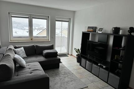 GM-Berstig: Schicke 2-Raum-Wohnung mit Balkon und Einbauküche - Gummersbach