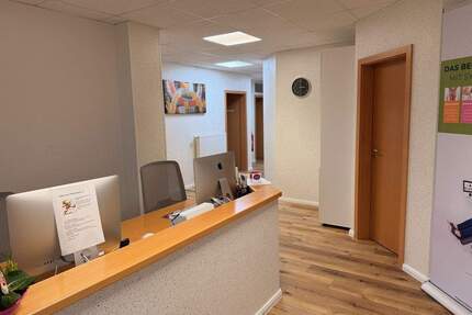 Attraktive Praxisfläche mit 135 m² -Ideal für Ärzte, Therapeuten oder Dienstl. im Gesundheitsbereich - Südbrookmerland / Moordorf