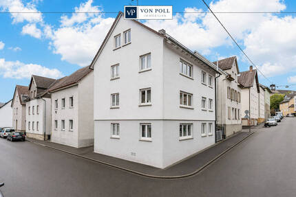 Solides Mehrfamilienhaus mit Entwicklungspotential + Ausbaureserven - Stuttgart Münster