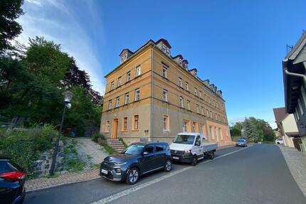 2 Zimmer Dachgeschosswohnung - 398,00&nbsp;EUR Kaltmiete, ca.&nbsp; 50,00&nbsp;m&sup2; in Seifhennersdorf (PLZ: 02782)