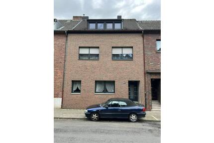 Kernsaniertes 3 Familienhaus mit Terrasse und Garten - Mönchengladbach Odenkirchen