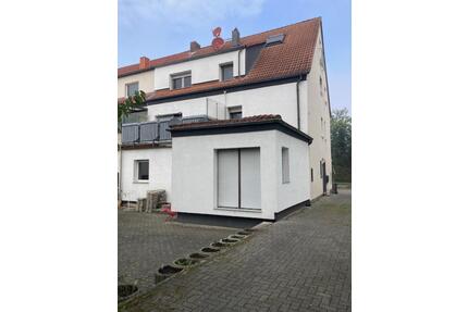 CHARMANTE DOPPELHAUSHÄLFTE - 405.000,00&nbsp;EUR Kaufpreis, ca.&nbsp; 300,00&nbsp;m&sup2; in Bergkamen (PLZ: 59192)