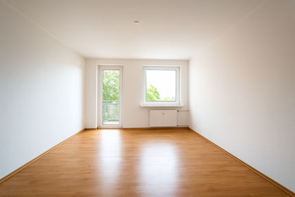 Wohnung zum Kaufen in Wiedemar OT Zwochau 75.000,00 € 59 m²