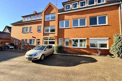 Viel Licht, viel Platz und viel Potenzial: Zentral in der Kernstadt gelegene 3-Zimmer-Wohnung - Neustadt am Rübenberge