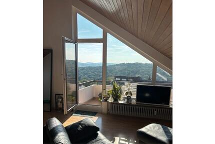 Helle 3-Zimmer Dachgeschosswohnung Stuttgart- Heumaden