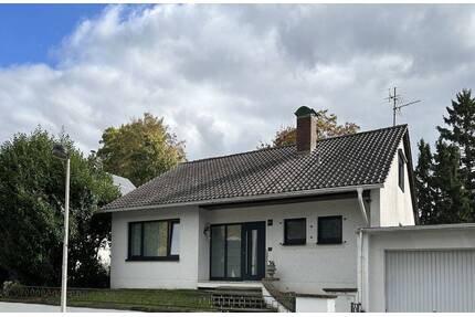 Freistehendes Einfamilienhaus mit Ausbaureserve in ruhiger Wohnlage - Solingen Merscheid