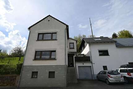 Haus zum Kaufen in Dahlheim 130.000,00 € 190 m²