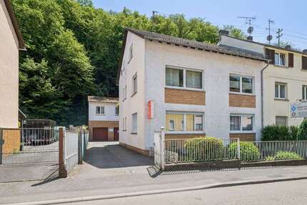 Haus zum Kaufen in Wiesbaden 800.000,00 € 334 m²