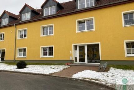 Sehr schick saniert und zum Einzug bereit! Großzügige 1-Raum-Wohnung im 1. OG in gepflegter Wohnanlage in Auritz zu vermieten! - Bautzen