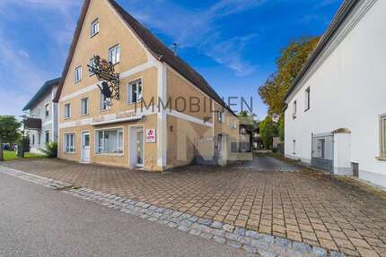 Haus zum Kaufen in Pfatter 260.000,00 € 132.82 m²