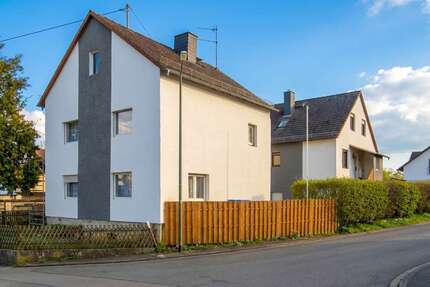 Haus zum Kaufen in Dörsdorf 359.000,00 € 260 m²