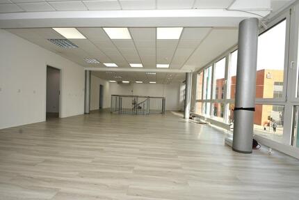 Büro, Praxis, oder Produktion auf 168 qm im Herzen Jülichs!
