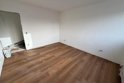 Helle 2-Zi-Whg.| Erstbezug nach Vollsanierung+Küche+Garage - Duisburg Rheinhausen