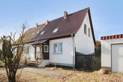 Haus im Grünen nahe Berlin mit Wärmepumpe, Glasfaser Garage und 988 m² Grundstück - Kotzen