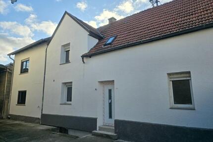 Modernisiertes Haus 5 Zimmer Küche Bad Hof Scheune Lagerräume - Gimbsheim