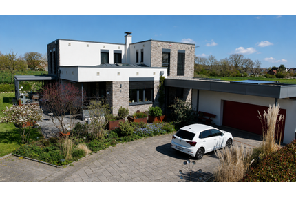 Haus zum Kaufen in Badendorf 1.250.000,00 € 193.98 m²