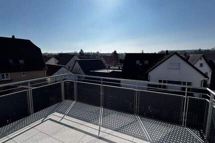 Luxuriöse 5 Zimmer-Studiowohnung mit großem Balkon - Langenbrettach Langenbeutingen