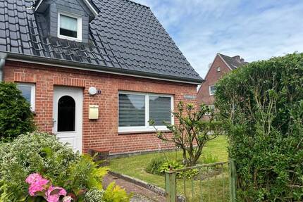 Charmante Doppelhaushälfte mit modernem Komfort und historischen Flair - Meldorf