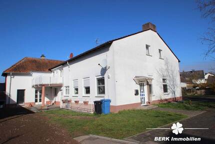 BERK Immobilien - Großzügiges Anwesen mit Zweifamilienhaus & zusätzlicher Bebauungsmöglichkeit - Karlstein am Main Großwelzheim