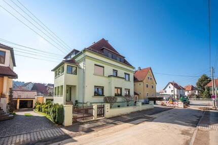 Dachgeschosswohnung mit moderner Ausstattung, Gartenanteil in ruhiger Lage von Rudolstadt-Cumbach