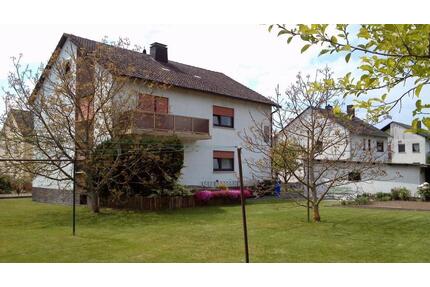 Großzügiges Wohnhaus mit Garten in ruhiger Wohnlage - Burgwald