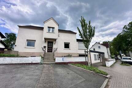 Haus zum Kaufen in Menden Lendringsen 299.000,00 € 241.6 m² - Menden / Lendringsen