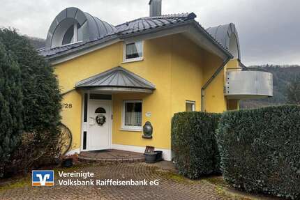 Haus zum Kaufen in Traben-Trarbach 435.000,00 € 210 m²