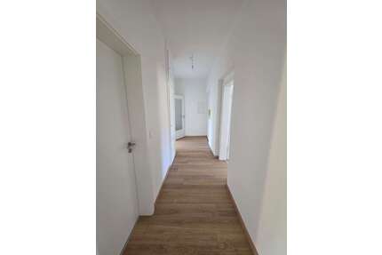 Wohnung zum Mieten in Bitterfeld 514,96 € 64.37 m²