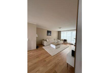 Lichtdurchflutete Maisonettewohnung mit Südwest-Loggia - Velbert