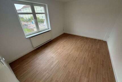 Wohnung zum Mieten in Glauchau 360,00 € 56.1 m²