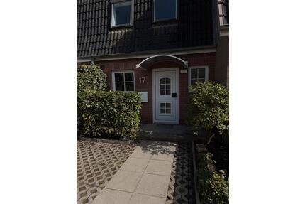 Frisch renoviertes Reihenhaus - 1.220,00&nbsp;EUR Kaltmiete, ca.&nbsp; 82,00&nbsp;m&sup2; in Bad Bevensen (PLZ: 29549)