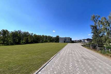 Grundstück zu verkaufen in Großdeuben 270.000,00 € 831 m²