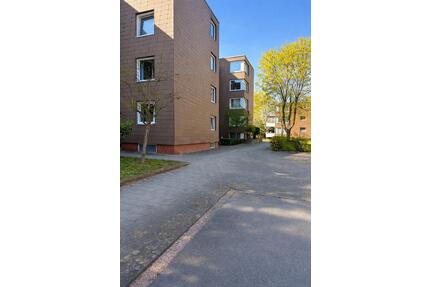 Erdgeschosswohnung mit Balkon&neuer Einbauküche aus 2023 - Hemmingen