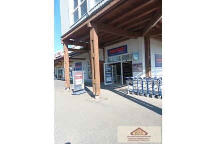 Ladenlokal in Eisenberg zu vermieten oder zu verpachten.