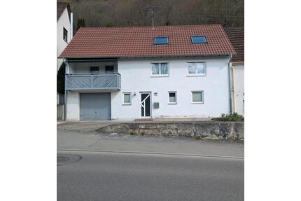 Einfamilienhaus in Straßberg - 165.000,00&nbsp;EUR Kaufpreis, ca.&nbsp; 113,00&nbsp;m&sup2; in Straßberg (PLZ: 72479)