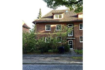 Charmante Etagenwohnung mit zusätzl. Dachzimmer - Lüneburg Bockelsberg