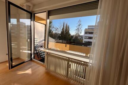 2-Zimmer-Wohnung mit großem Süd-Balkon in der Finkenstraße 27 - Gräfelfing