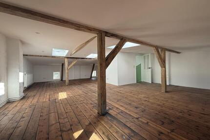 Charmante Altbauwohnung 2.OG & Dachstudio – Erstbezug n. Vollrenovierung | Lübeck St. Lorenz Nord