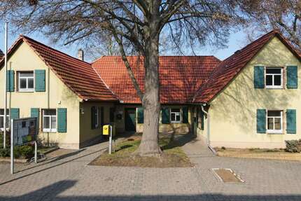 Haus zum Kaufen in Salzatal OT Beesenstedt 65.000,00 € 165 m²