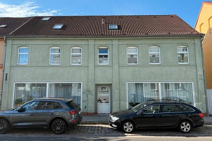 Mehrfamilienhaus mit Gewerbeeinheiten in Wittenberge zu verkaufen