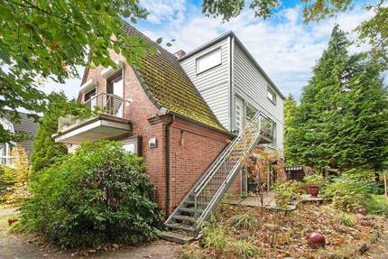 Gepflegtes Zweifamilienhaus mit Gartenidylle - Wohnen in ruhiger Lage von Wellingsbüttel - Hamburg