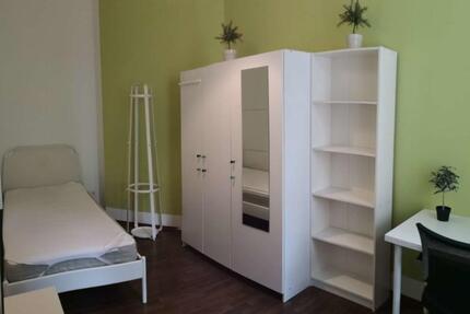 Möbliertes 1 Zimmer Apartment - 290,00&nbsp;EUR Kaltmiete, ca.&nbsp; 28,00&nbsp;m&sup2; in Plauen (PLZ: 08525) Bahnhofsvorstadt